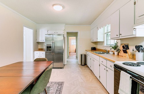 Huntsville Casa | Family-Friendly Huntsville Home w/ Spacious Yard