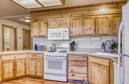 Serene Lakes Casa | Family-friendly, lakefront getaway w/ a gas fireplace, furnished deck, & views