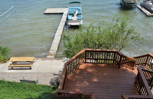 Onsted Casa | Familiarmente Lake Home