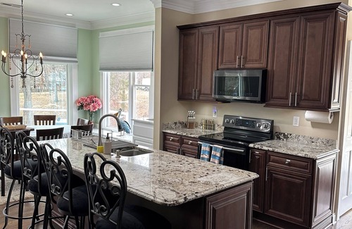 Bowling Green Casa | Family-Friendly Lakefront Home with Hot Tub, Firepit, Dock & Breathtaking Views!