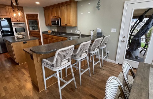 Rome City Casa | Family-Friendly Lakefront Home with Hot Tub and Kayaks