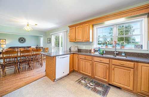 Ponshewaing Casa | Family-Friendly Lakefront Home w/ Huge Yard, Free WiFi, Firepit, Furnished Deck