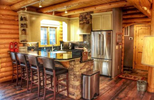 Volcano Casa | Family-Friendly Log Cabin Rental in California's Gold Country near Sacramento