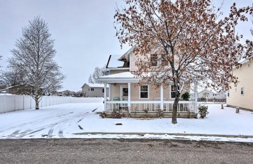 Logan Casa | Family-Friendly Logan Farmhouse with Yard and Near USU