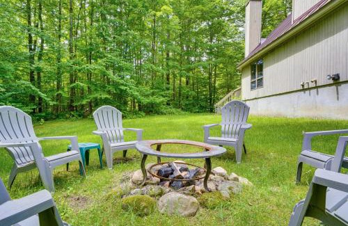 Ludlow Casa | Family-Friendly Ludlow Cabin on Lake Pauline!