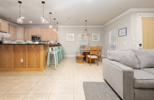 Villages of Crystal Beach Casa | Family Friendly Luxury House near the beach w Outdoor Heated community Pool