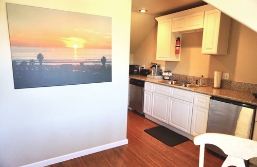 Escondido Apartamento | Prístina huéspedes Piso ubicado en el hermoso bosque enano de San Diego
