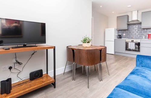 Horsham Apartamento | Family Friendly Modern Apartment Close to Horsham Town.