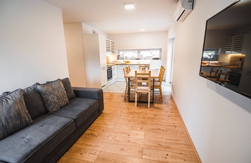 Preddvor Apartamento | Family-Friendly Mountain Paradise Residences - Two Bedroom Apartment with Terrace