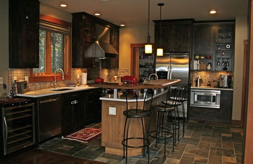 Sun Peaks Chalet De Esquí | Family Friendly Mountain View Luxury Chalet de lujo