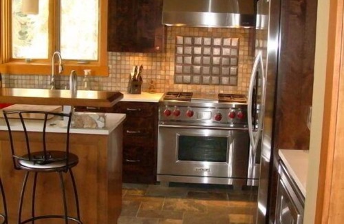 Sun Peaks Chalet De Esquí | Family Friendly Mountain View Luxury Chalet de lujo