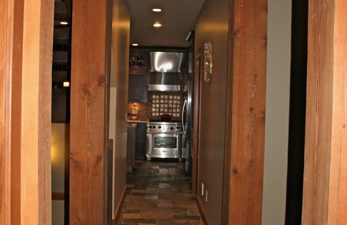 Sun Peaks Chalet De Esquí | Family Friendly Mountain View Luxury Chalet de lujo