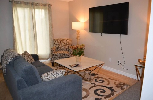 Amherstview Apartamento | Family friendly neighbourhood
