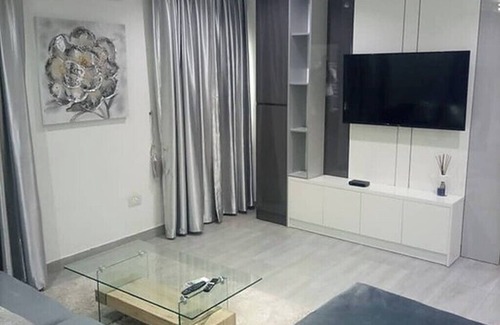 Ikoyi Apartamento | Family-friendly, open space with natural light and a beautiful view.