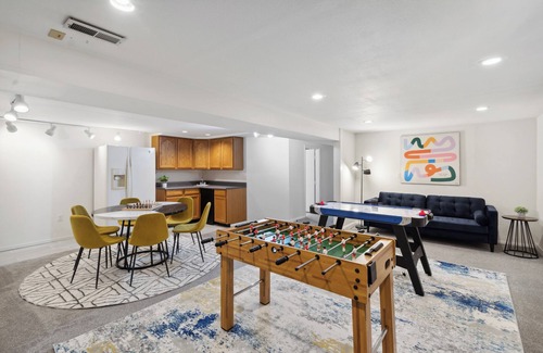 Lamar Heights Area Casa | Family friendly - Ping Pong -Game Rm - Fast Wifi