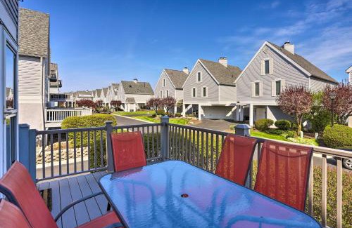 Port Clinton Casa | Family-Friendly Port Clinton Home with Private Deck