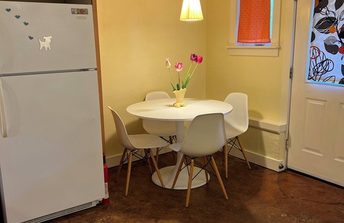 Alberta Arts District Apartamento | ★ Amenity Rich Alberta Arts ★ ¡Perfecto para familias! ★