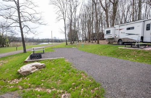 Mount Juliet Alquiler De RV | Family Friendly Pull-Through Campsite on 180 Acre Family Farm -- Near Nashville!
