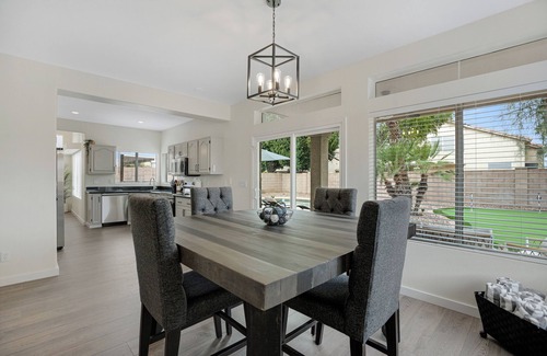 Gilbert Casa | Family Friendly, Putting Green and Heated Pool. Centrally located!