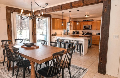 La Porte Casa | Family Friendly Retreat, sleeps 12+, Pole Barn with games, Large inground pool