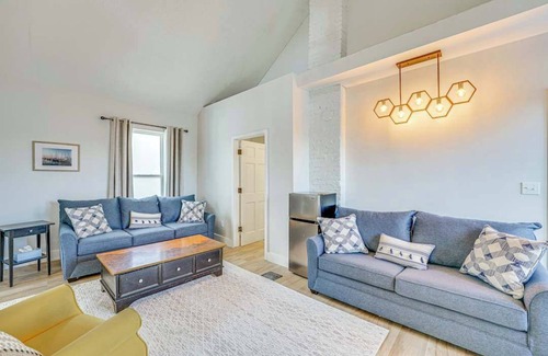 Manistee Casa | Family-Friendly Retreat near Manistee Riverwalk - dogs allowed