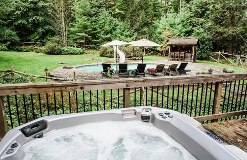 Bearsville Casa | Retiro familiar cerca de la ciudad con piscina climatizada y jacuzzi en 3 acres