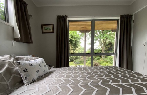 Lynmore Casa | Family friendly retreat close to forest and lakes.