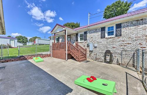 Summerlee Casa | Family-Friendly Sanctuary BBQ, Patio and Yard