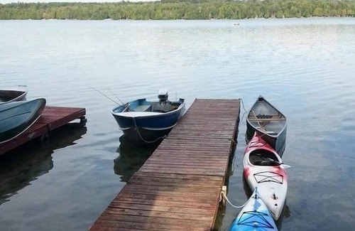 Lakehurst Cabaña | Family Friendly Shallow/Clear Water Cottage on Beautiful Sandy Lake.
