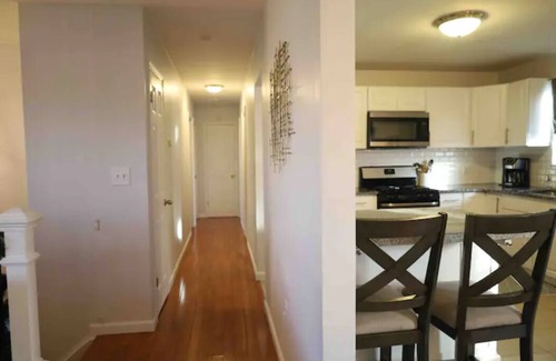 Fairview Casa | Family friendly Spacious 4 bedroom 3 bathroom getaway