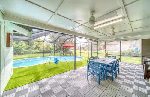 Diplomat Casa | Family Friendly Stay in Cape - Tesla charger
