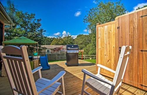 Vineyard Haven Casa | Family-Friendly Tisbury Escape - Walk to Town