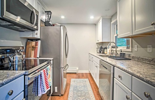 Vineyard Haven Casa | Family-Friendly Tisbury Escape - Walk to Town
