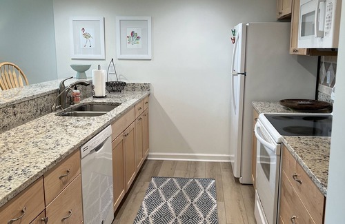 Ocean Ridge Casa | Family-Friendly Townhome with Resort Amenities Included - 1/2 Mile to Beach