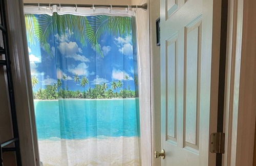 Greater Pinellas Point Casa | Family friendly UPSTAIRS SPACE Heated pool/hot-tub. 5 MIN To ST.PETE BEACH