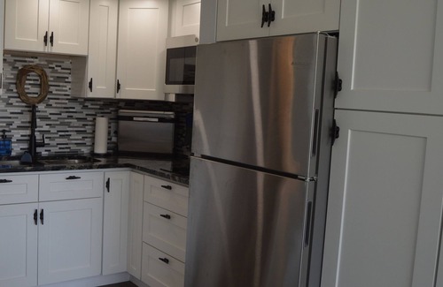 Atlantic Beach Apartamento | Family friendly studio with sound, beach, and pool access