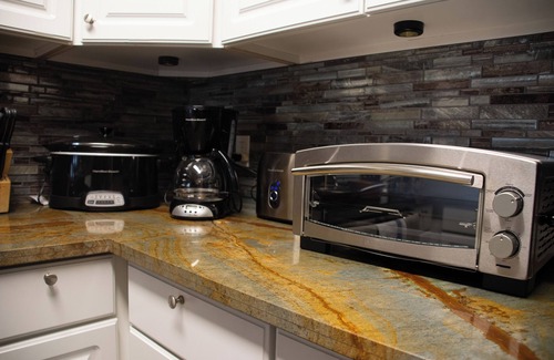 Incline Village Condominio | Family Friendly - Sleeps 6 - King Bed - Centrally located, 10 mins to Beach/Ski