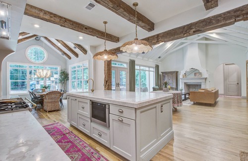 Mount Pleasant Casa | Family-Friendly 5BR 3+ Acres 10 Min to Beach