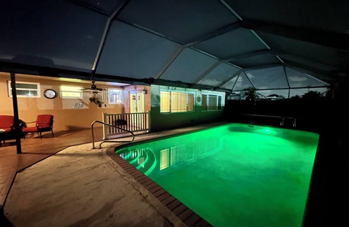 Pembroke Pines Casa | Family friendly 3bed, 2bath house with WiFi, AC, Pool. 6mi-beach, 13mi-airport