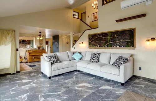 Lapoint Casa | Family-Friendly Utah Home Deck, Mountain Views!