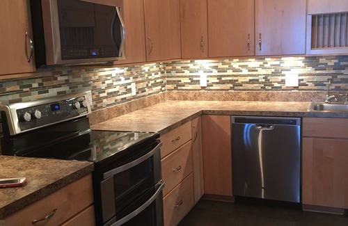 Omena Cabaña | Grand Traverse Bay Waterfront Retreat Perfecto para grupos grandes, capacidad para 20