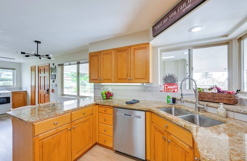 Yakima Casa | Family-Friendly Yakima Escape w/ Yard & Pool!
