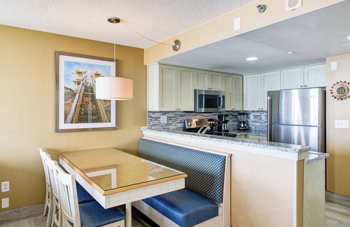 Northeast Virginia Beach Complejo | Family & Friends Getaway! 3 Great Units, Beach, Fishing