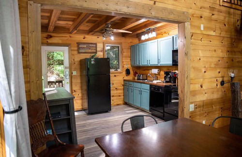 Stanton Cabina | Family Fun Along The Ridge!