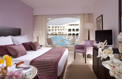 Sharm El Sheikh Complejo | Family Fun Awaits | 3 Pool-View Rooms, Spa, Bingo & Live Music