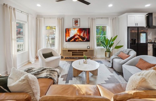 Scottdale Casa | Family FUN! Kids Playroom, Game Room, Dogs OK
