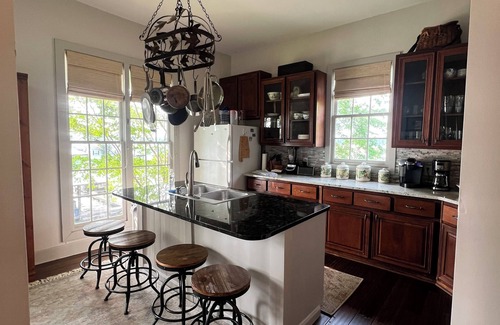 Dadeville Casa | Family Fun Lake House - Near Auburn & Montgomery