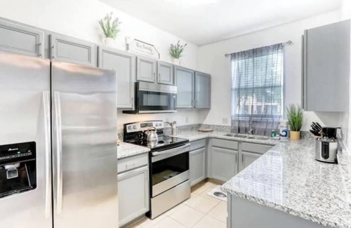 Regal Palms Casa | Family Fun Near Disney,4 bedroom Home w/wifi, Game Room & Pools.