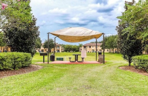 Regal Palms Casa | Family Fun Near Disney,4 bedroom Home w/wifi, Game Room & Pools.
