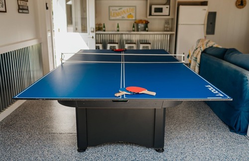 Hastings Casa | Family Fun Relaxing at Pristine Lake Cottage